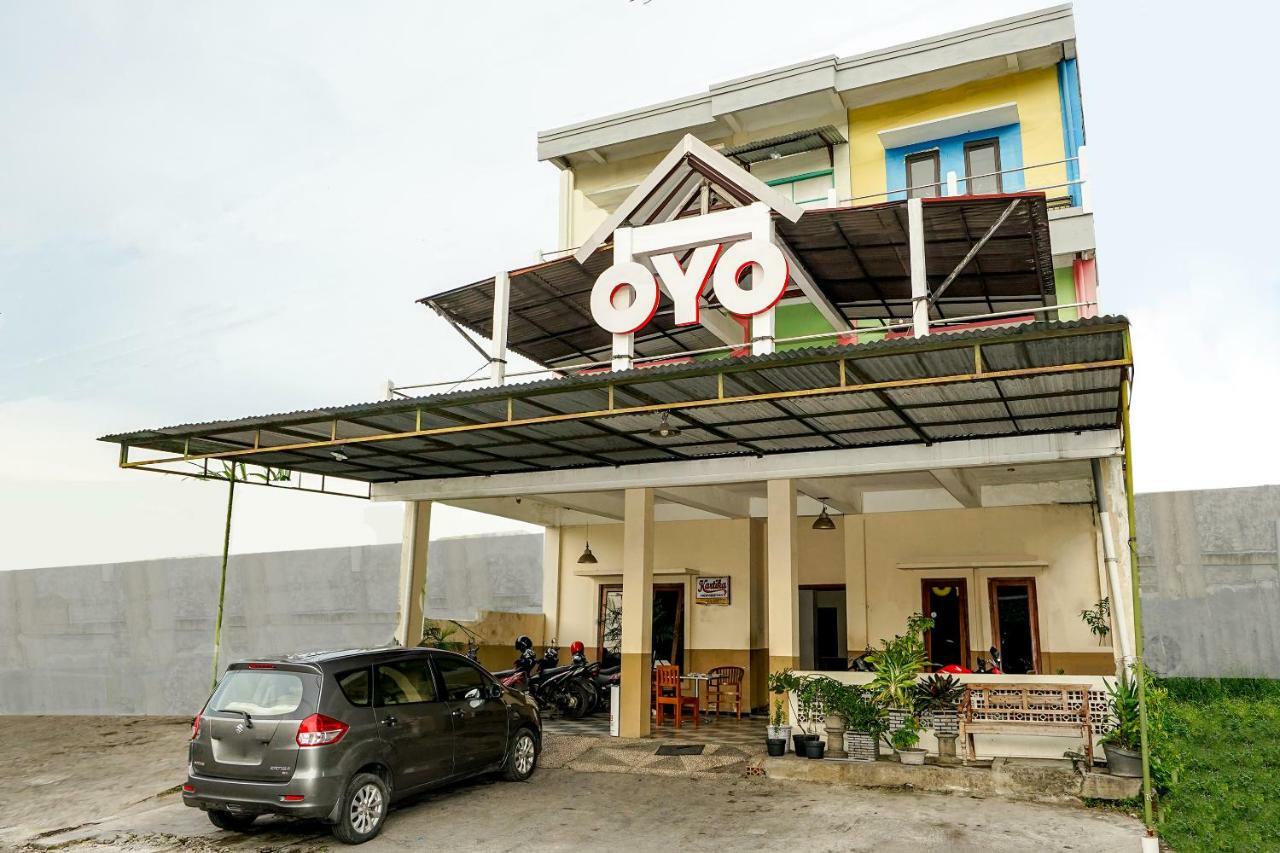 Kartika Syariah Homestay By Stayku Surabaya Exterior foto
